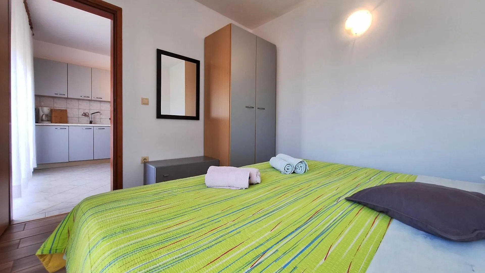 Apartments Dijana Lopar