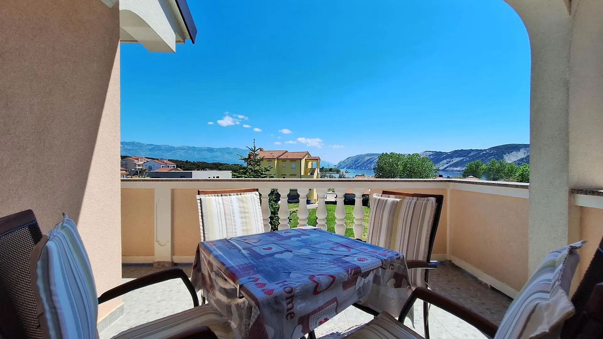 Apartments Dijana Lopar 0*,  Croatia
