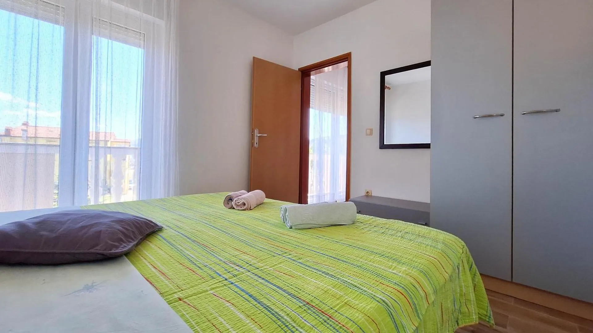 Apartments Dijana Lopar