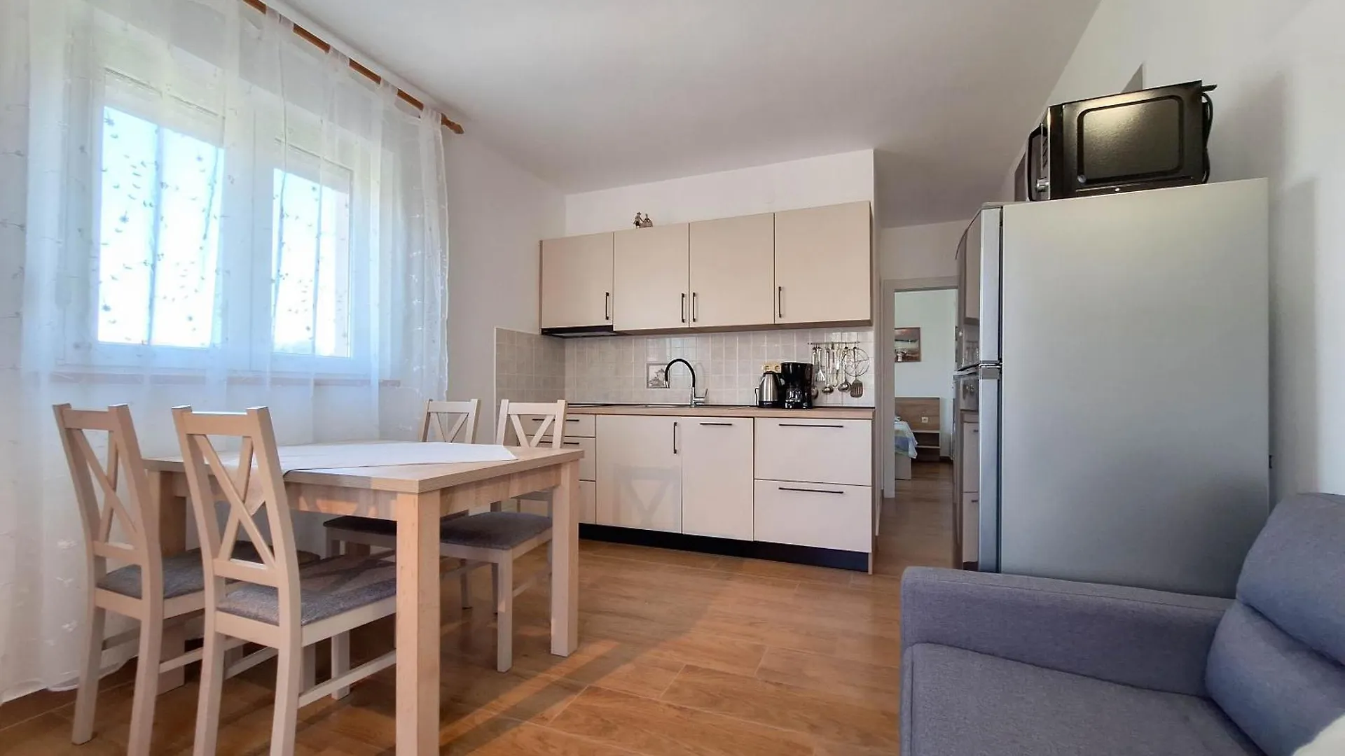 Apartments Dijana Lopar