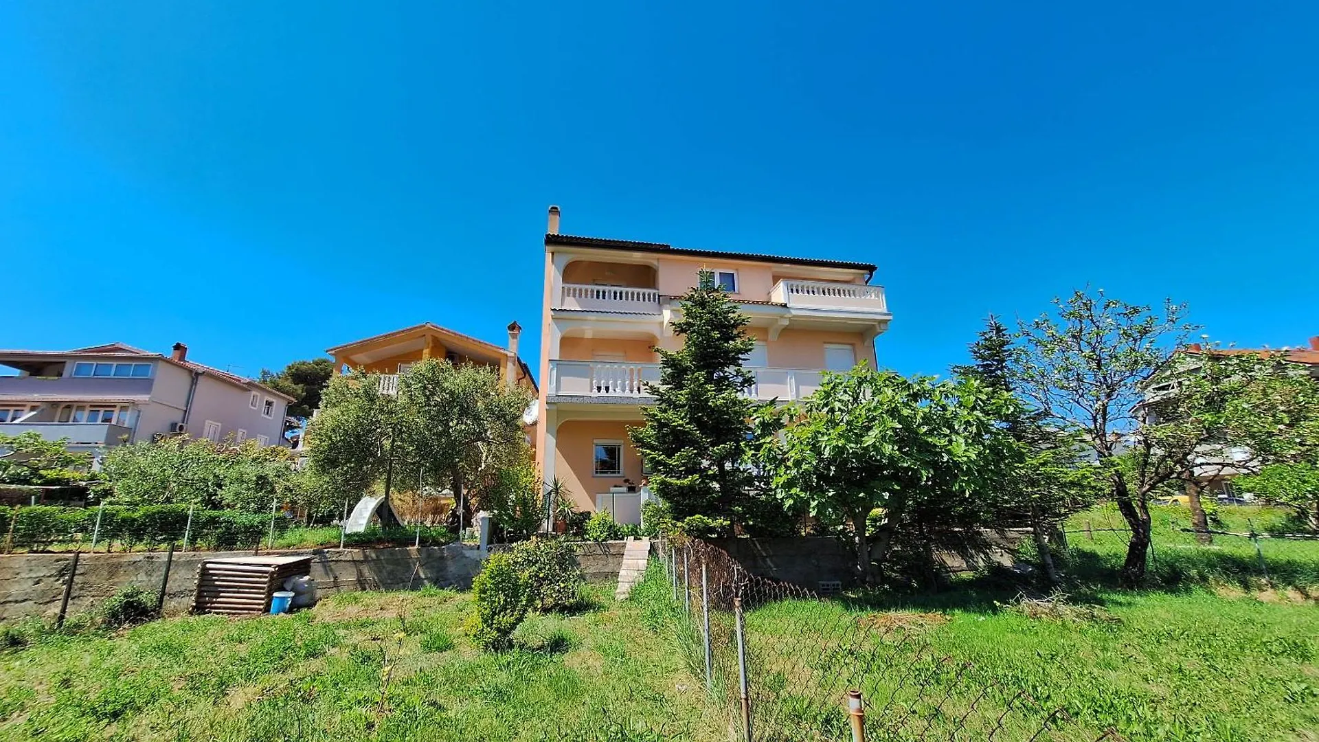 Apartments Dijana Lopar Croatia