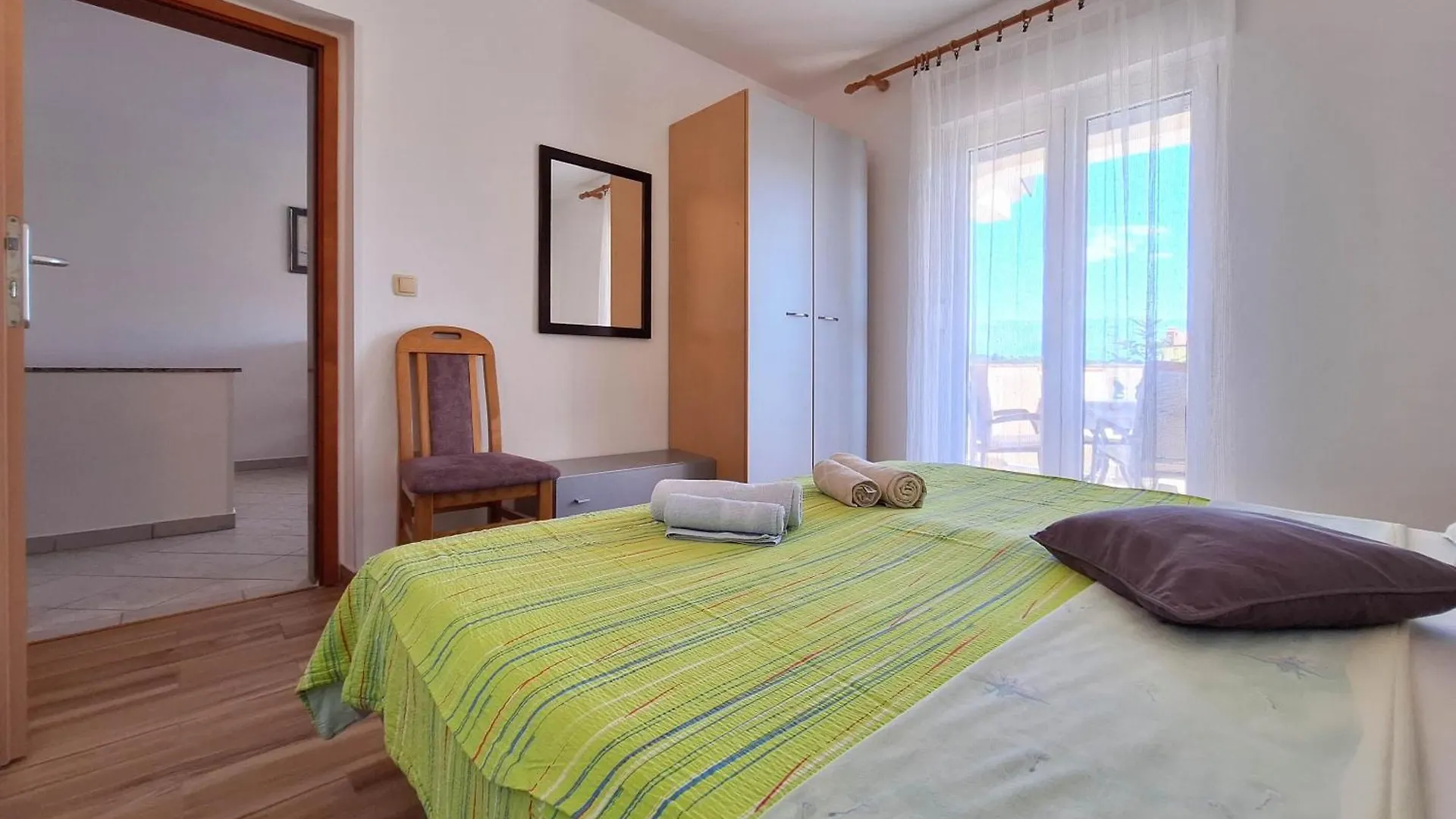 Apartments Dijana Lopar